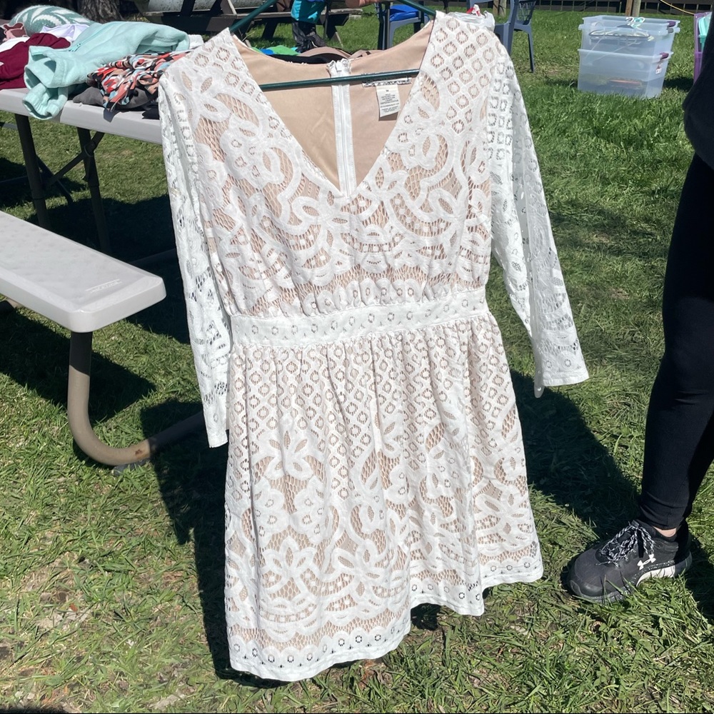 White lace dress